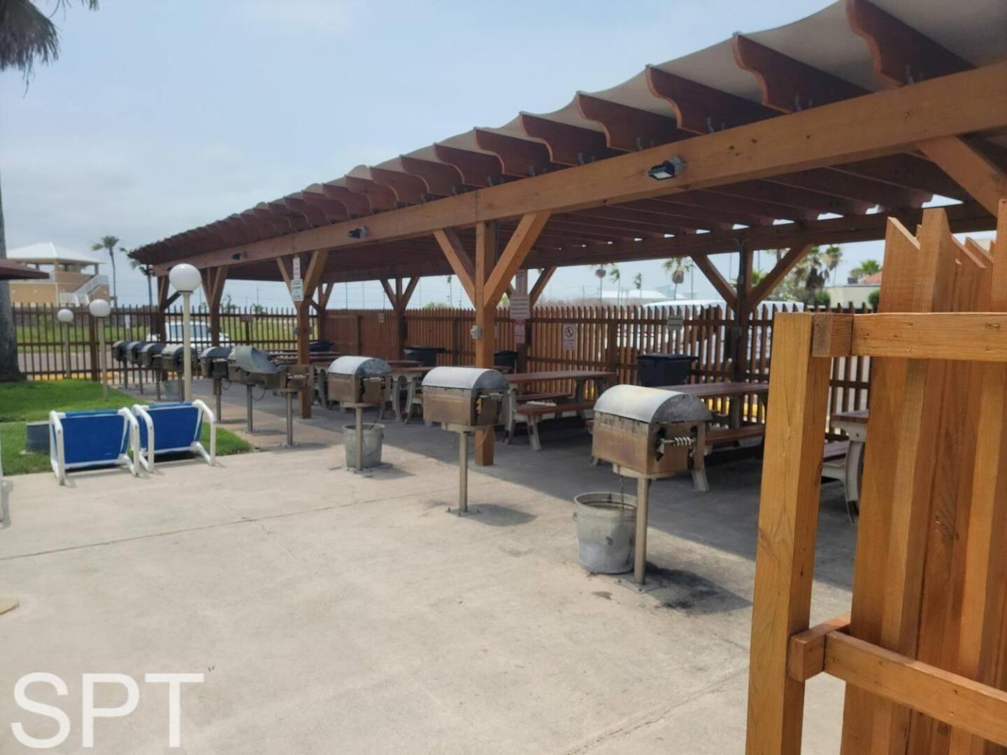 Beach Access Condo With Pool, Hot Tub Area & Bbq - Gulfview I - Unit 213 South Padre Island Exterior photo